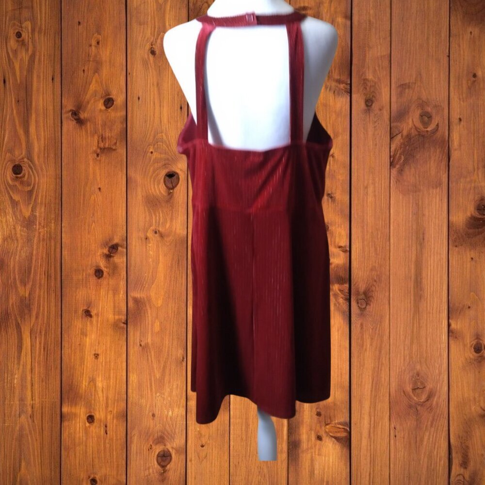 Live to be Spoiled Red Halter Dress Holiday Glitter Sleeveless Party 1X Strappy - Picture 5 of 8
